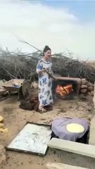 ضحك عليا ولد الحرام كلا ليا الحلوى وهرب