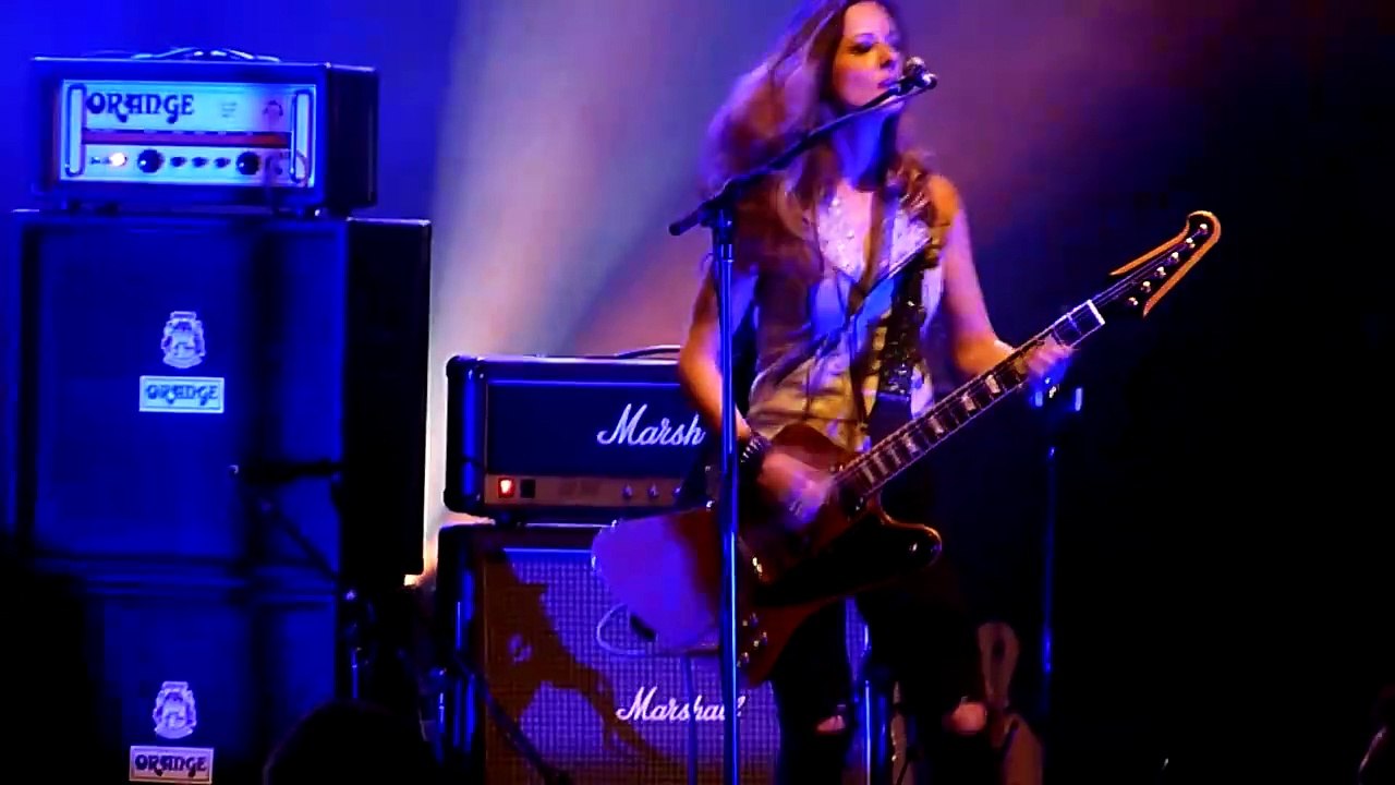Suzi Quatro - Devil Gate Drive