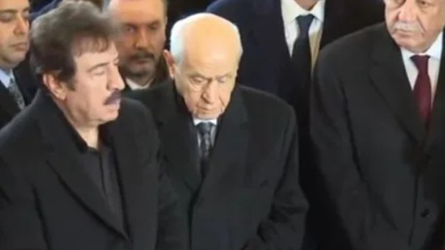 Ünlü sanatçı Ferdi Tayfur'a veda! Cenaze törenine Bahçeli de katıldı