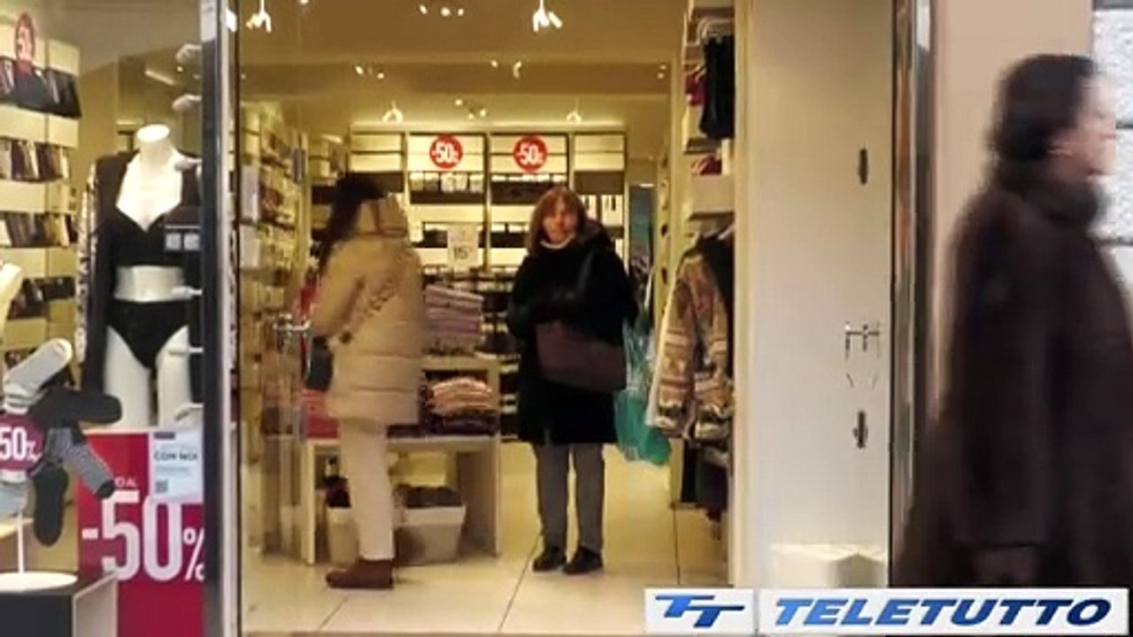 Video News - Saldi invernali, da oggi via anche a Brescia