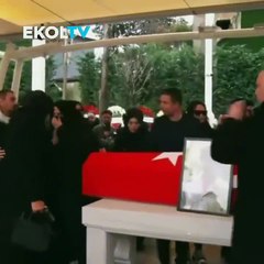 Ferdi Tayfur'un tabutu başında kavga