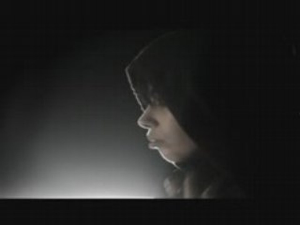 CRYSTAL CASTLES - Courtship Dating (official video)