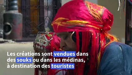 Au Maroc, le tissage de tapis résiste malgré la vulnérabilité des tisserandes