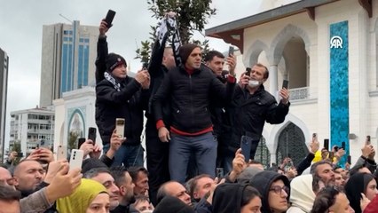 Ferdi Tayfur'un cenazesinde büyük saygısızlık