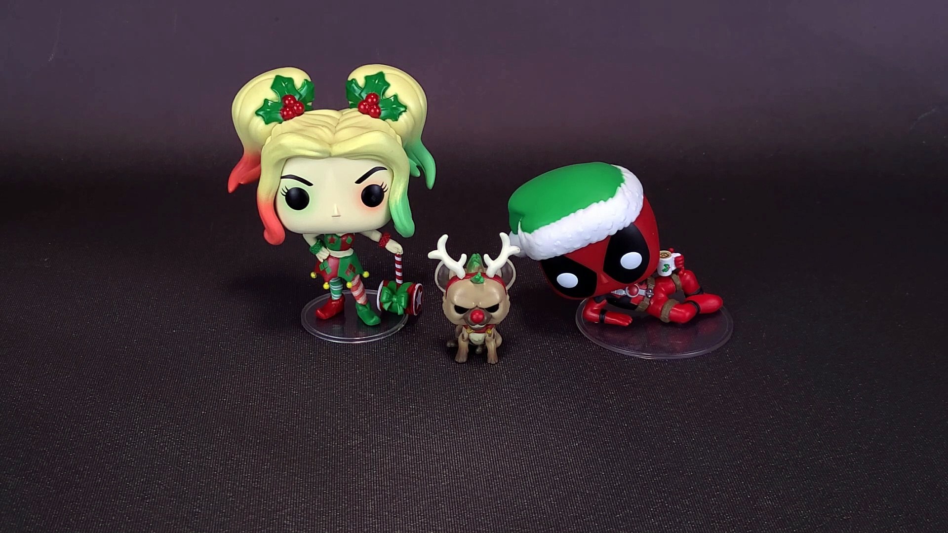 Funko Pop! DC Heroes DC Holiday Harley Quinn with Helper - video 