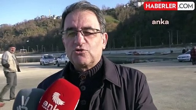 Cumhurbaşkanı Erdoğan'ın Rize Ziyareti Öncesinde Ak Parti Bayraklarının Polis Kontrolünde Asılmasına CHP'den Tepki