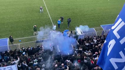 Lazio, la Nord consegna una maglia speciale alla squadra