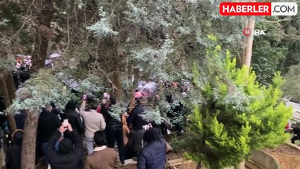 Ferdi Tayfur Gözyaşlarıyla Toprağa Verildi