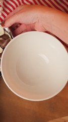 Are You Christmas Ready? Here’s How to Make the Perfect Gingerbread House! 🎄🏠