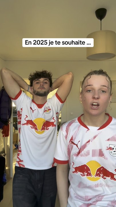 Sinon bonne année à tous 🎉On vous souhaite pleins de bonnes choses 🥰