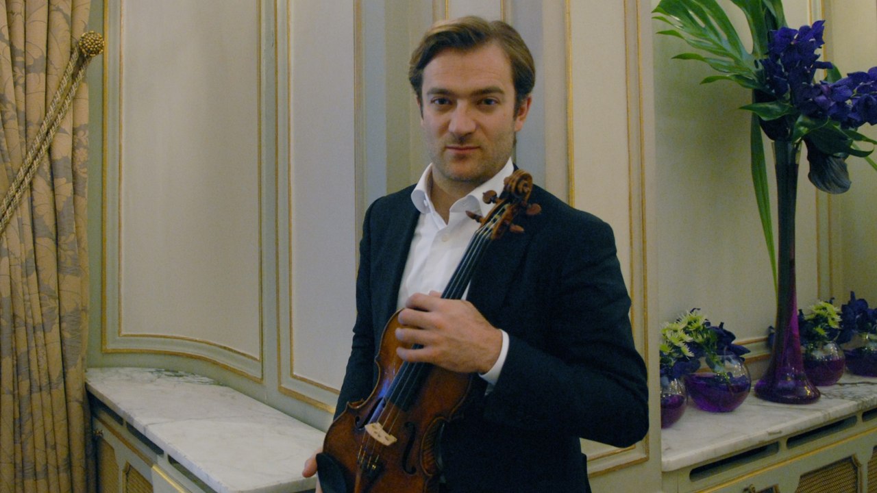 GALA VIDEO - Renaud et Gautier Capuçon : qui est leur sœur Aude, qui joue aussi de la musique ?