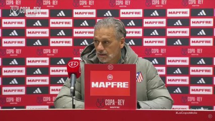 Rueda de prensa de Nelson Vivas tras el Marbella vs. Atlético de Madrid de Copa del Rey