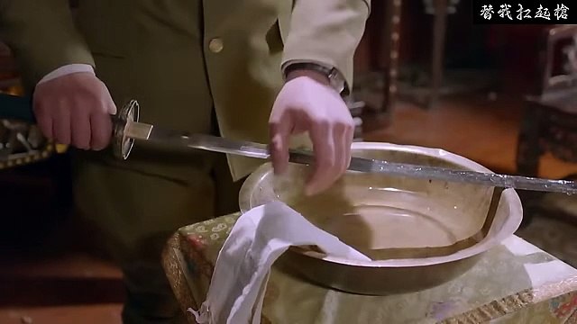 The Japanese Samurai Provokes and Is Defeated in an Instant