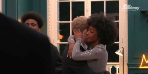 Ebony (Star Academy) : Une performance émotionnelle de "L’Hymne à l’amour" qui fait pleurer son père Thierry Cham