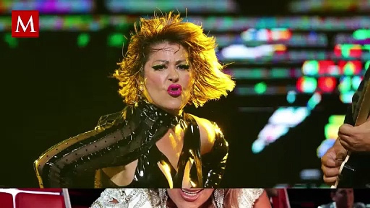 Alejandra Guzmán causa escándalo por mostrar sus piernas y cadera en concierto