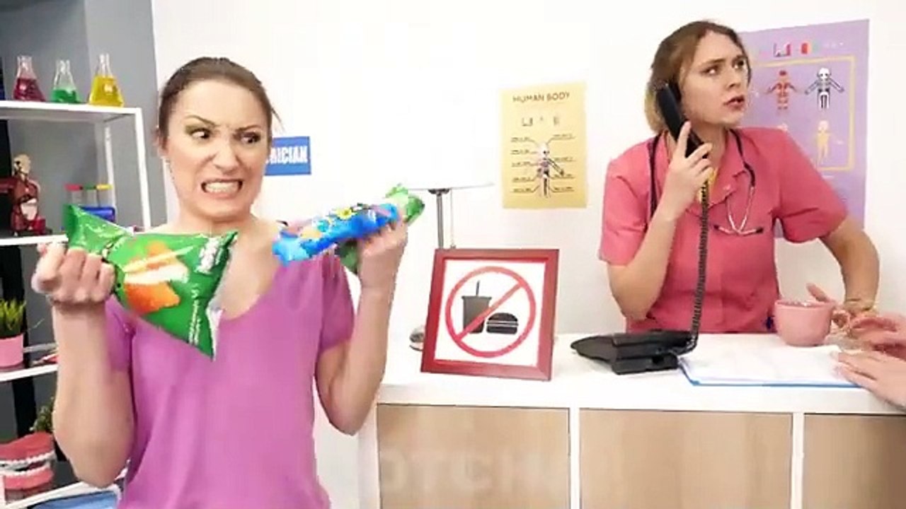 9 FUNNY ways to SNEAK FOOD into the HOSPITAL! Awesome Food Sneaking Ideas