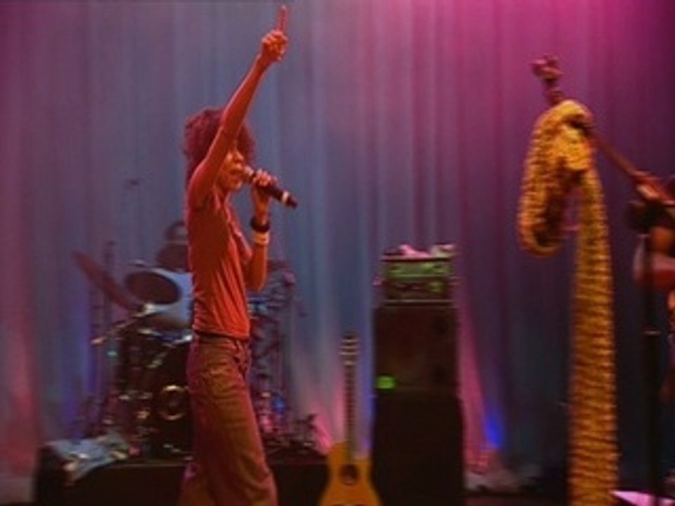 Nneka @ iTunes Festival Berlin