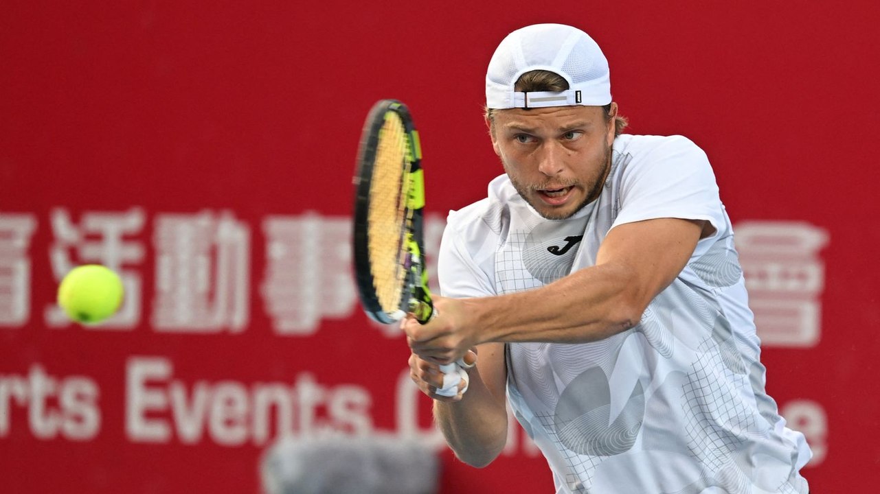 Tennis : Alexandre Müller décroche son tout premier titre ATP à Hong Kong