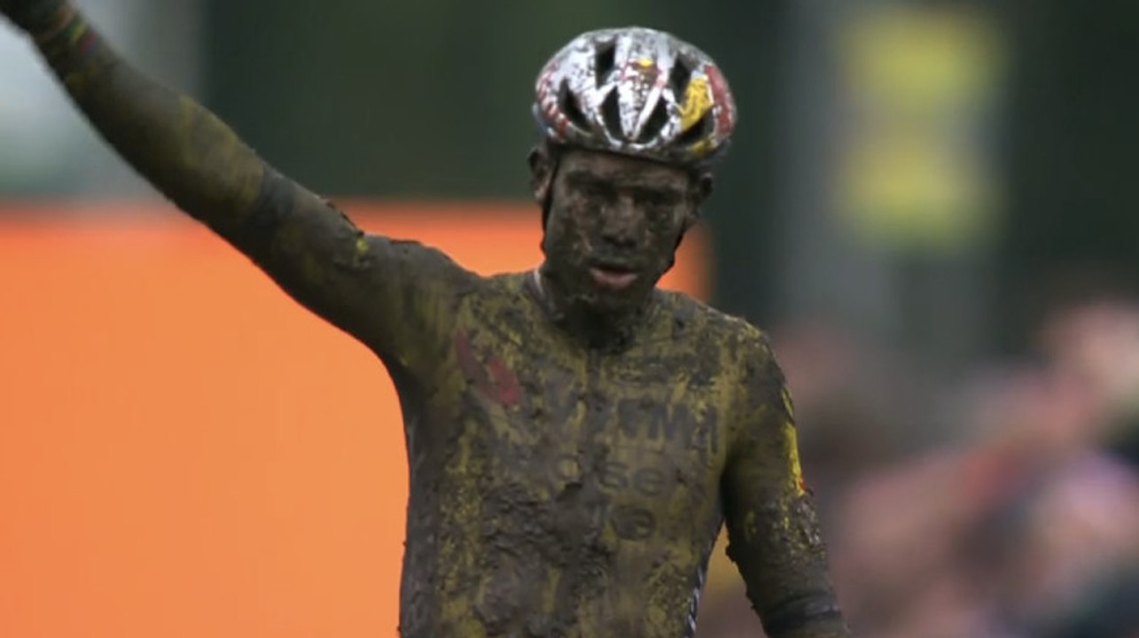Cycling - UCI Cyclo-Cross World Cup 2025 - Wout Van Aert flies over the mud and crushes his opponents in Dendermonde