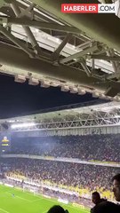 Fenerbahçe tribünlerinden "Yönetim istifa" sesleri yükseldi