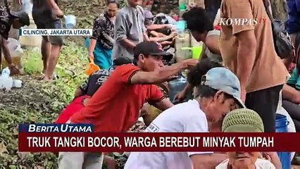 Truk Tangki Bocor, Warga Berebut Minyak Mentah yang Tumpah