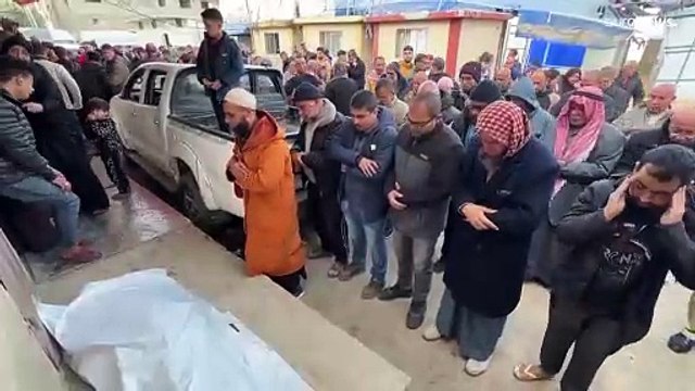 غارات إسرائيلية دموية في غزة والجيش يقتل عسكرياً تابعاً للسلطة الفلسطينية بالضفة الغربية