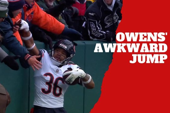 Jonathan Owens embarrasses Simone Biles with awkward leap sparks mockery online