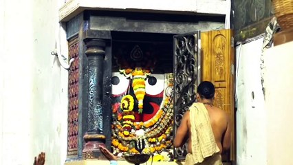 इच्छा पूरी नहीं होती तो क्रोध बढ़ता है, और इच्छा पूरी होती है तो लोभ बढ़ता है। इसलिये जीवन की हर स्थिति में धैर्य बनाये रखना।  धर्म केवल रास्ता दिखाता है।  लेकिन मंजिल तक तो कर्म ही पहुँचाता है।