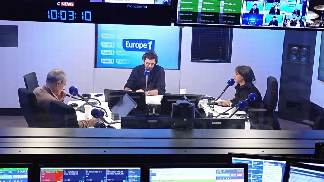 Attentat de Charlie Hebdo : «Je suis reconnaissant à Manuel de m'avoir empêché de monter, je n'ai pas cette image dans ma mémoire», confie Philippe Val