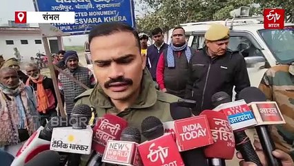 संभल हिंसा; DIG-SP के काफिले पर पथराव करने वाली पत्थरबाज महिला गिरफ्तार, SP बोले- आरोपी कहीं भी छिप जाएं, खोज निकालेंगे