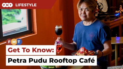 Petra Pudu Rooftop Café: a rustic urban oasis