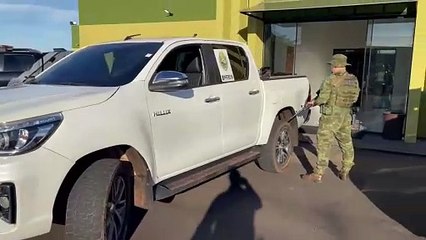 BPFron apreende carro com 953,7 kg de maconha conduzido por adolescente em Perobal