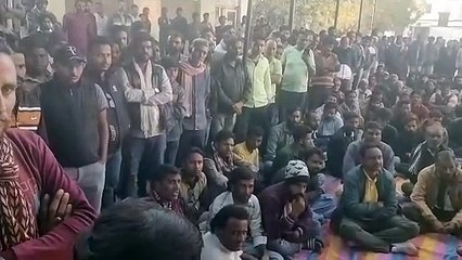 Amidst the day long protest, reconciliation took place in the evening in the presence of ADM, the family of the deceased will get Rs 13 lakh as government assistance.