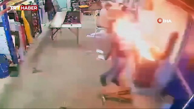 Sobayı tinerle yakmaya çalışırken yüzü yandı: O anlar kamerada