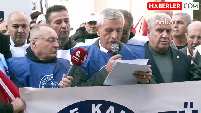 Türkiye Kamu-Sen'den Memur ve Emekli Maaş Zamlarına Tepki