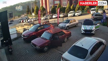 Trafikten Men Olan Motosiklet Sürücüsünden Polis Memuruna Darp