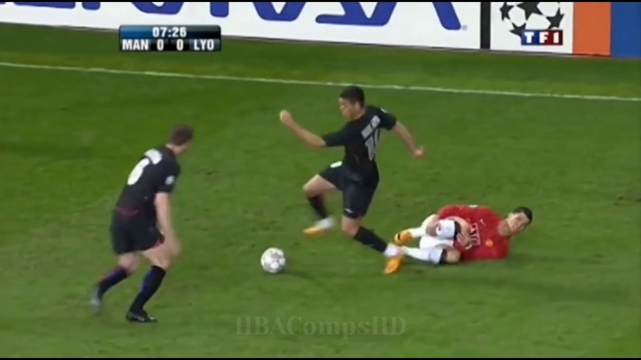 Hatem Ben Arfa against a YOUNG CRISTIANO RONALDO (UCL) (Away) 2007 2008 French Commentary