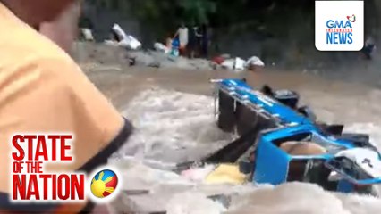 Truck na tumatawid ng ilog, tumagilid at tinangay ng rumaragasang tubig | SONA