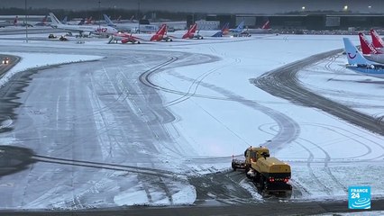 Tormenta de nieve azota a Europa y afecta tráfico aéreo de varios países