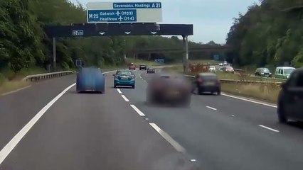 Moment a driver sweves his car on the M25 and into oncoming traffic caught on camera