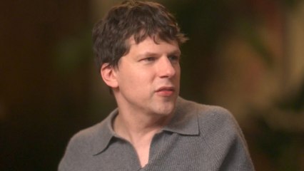 Jesse Eisenberg Recalls The Moment Bob Odenkirk Yelled at Him | THR Video