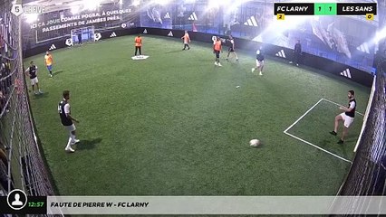 Faute de Pierre W - FC LARNY