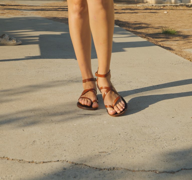 Chaussures FAIT MAISON : BRICOLAGE : Fabriquez de superbes chaussures à partir de votre MAISON !