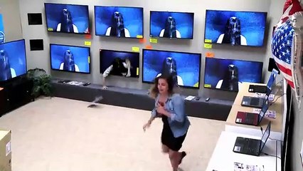 Rings () - TV Store Prank