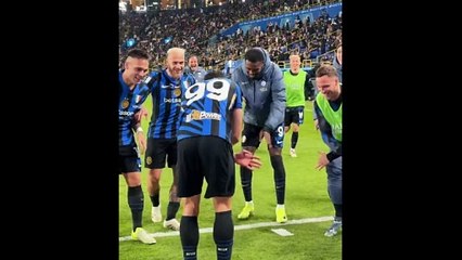 رقص بندری طارمی بعد از گلزنی به میلان