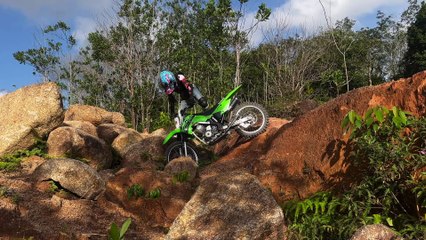 Kawasaki KLX140RF santai2 kat machang Kelantan