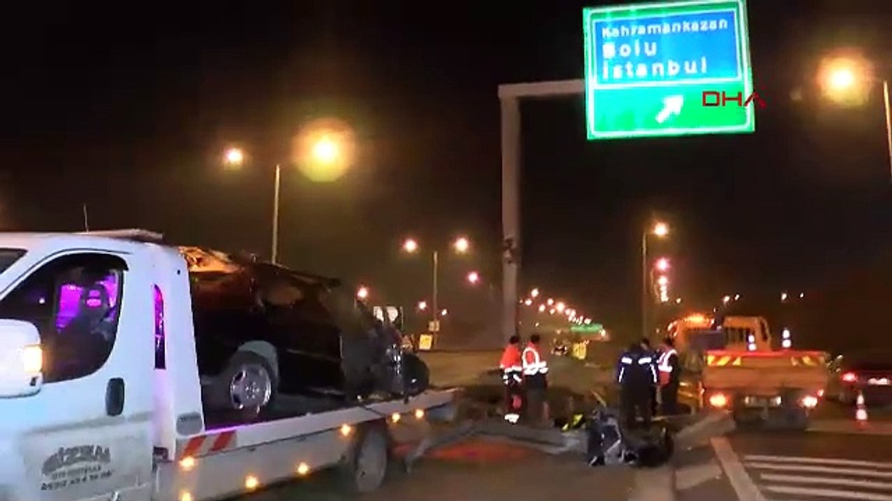 Ankara'da yön levha direğine çarpan otomobilin sürücüsü öldü