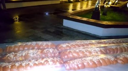 Confeccionan gigantesca rosca de reyes en Veraguas