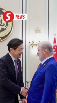 King grants audience to visiting Singapore PM at Istana Negara