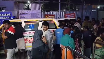 ஆம்புலன்ஸ் ஸ்ட்ரெக்சர் அடியில் தலை சிக்கி உயிருக்கு போராடிய மாணவன்